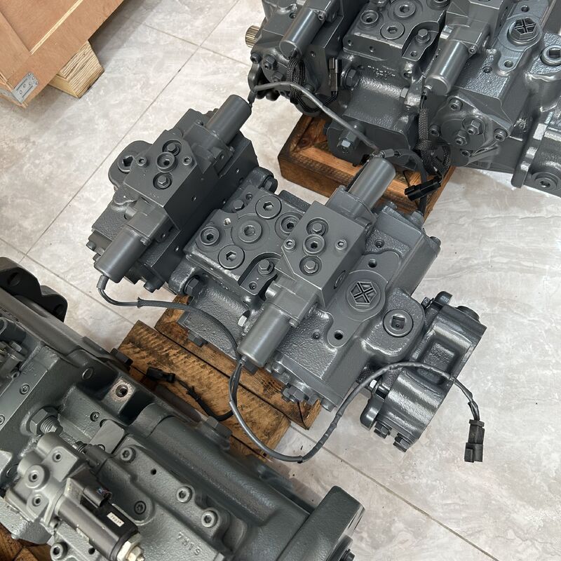 Bulldozer Komatsu D39EX-22 D39PX-22 Hydraulic Pump Main Pump Piston Pump 720-2M-00070 708-2M-00071 708-2M-04210
