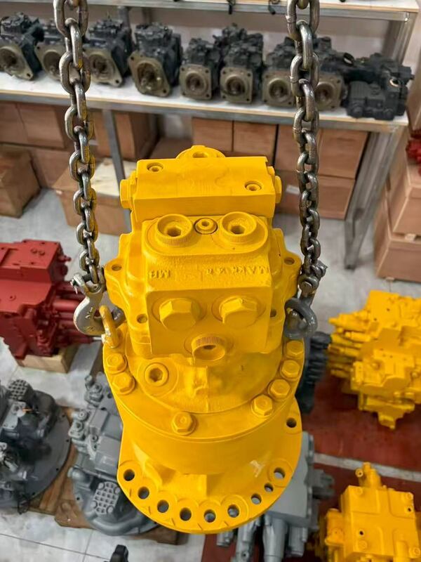 Excavator Komatsu PC120-6 pc110-6 PC130-7 PC100-6 Swing Motor Assembly 203-26-00123 203-26-00150 706-73-01181 706-73-01180