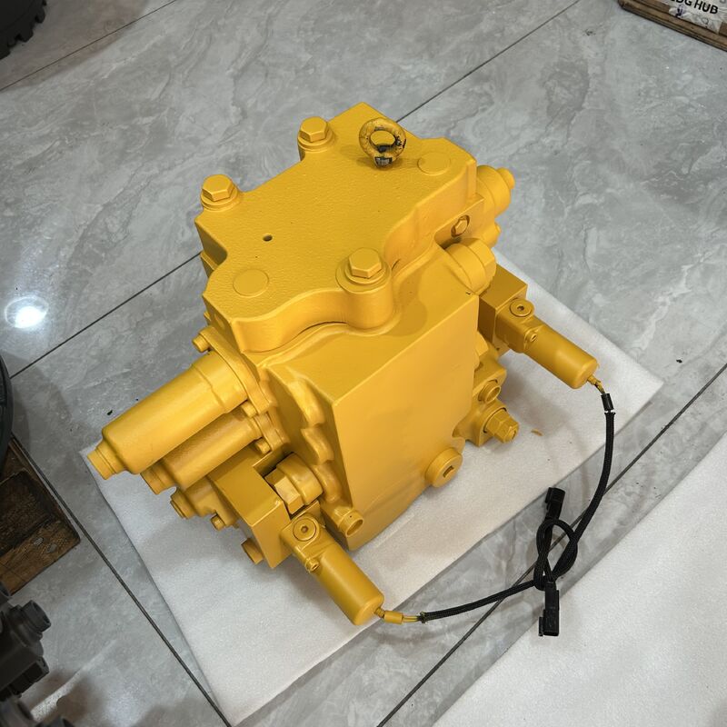 bulldozer Komatsu D65 85-15 Hydraulic Main Control Valve Assembly Part numbers 723-63-24100 723-63-22600