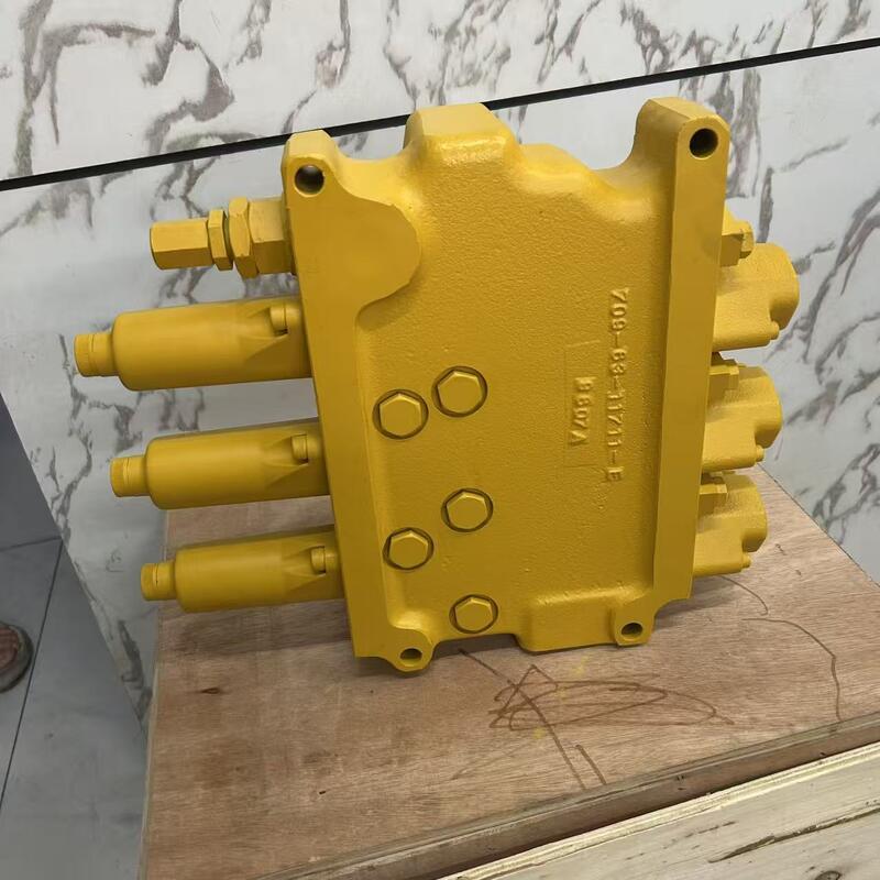 Bulldozer Komatsu D375-3 D375-5 Main Control Valve (Multi-way Distributor)Part Numbers: 709-63-11600 709-63-11601 709-63-11500