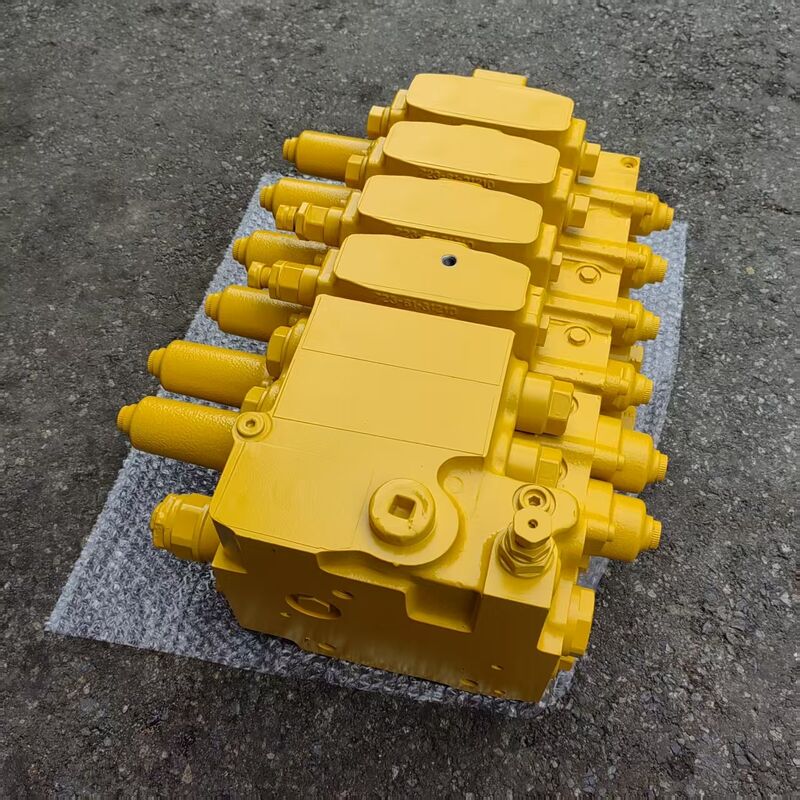 Bulldozer Komatsu D375A-6 and D375A-6R main control valve assemblies; part numbers 723-66-21400 and 723-66-21600 723-65-21400