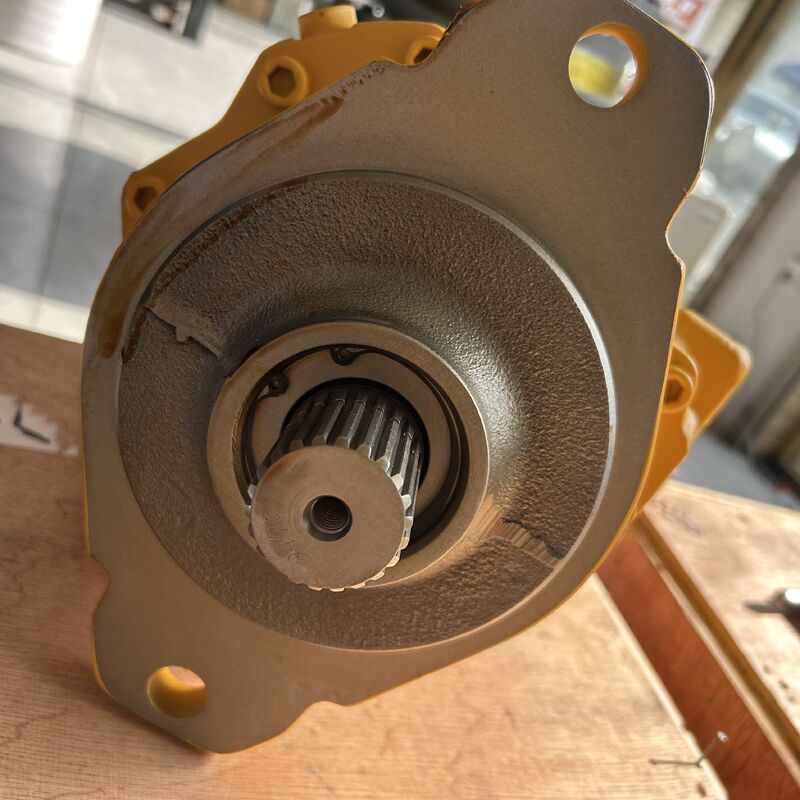 Excavator Komatsu PC800-5 PC850-8 Swing Motor Assembly Part Numbers 706-7G-01031 706-7G-01030