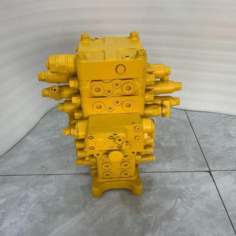 Excavator Komatsu PC120-6 PC130-7 Control Valve with Part Numbers 723-57-11700 723-56-11200 723-56-12101