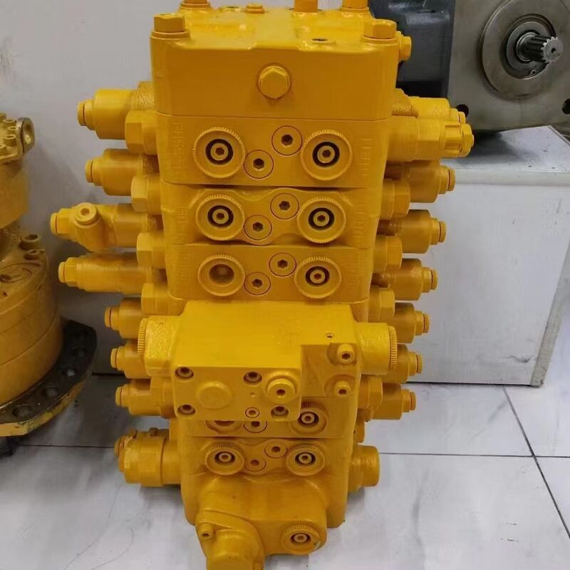Excavator Komatsu PC120-6 PC130-7 Control Valve with Part Numbers 723-57-11700 723-56-11200 723-56-12101
