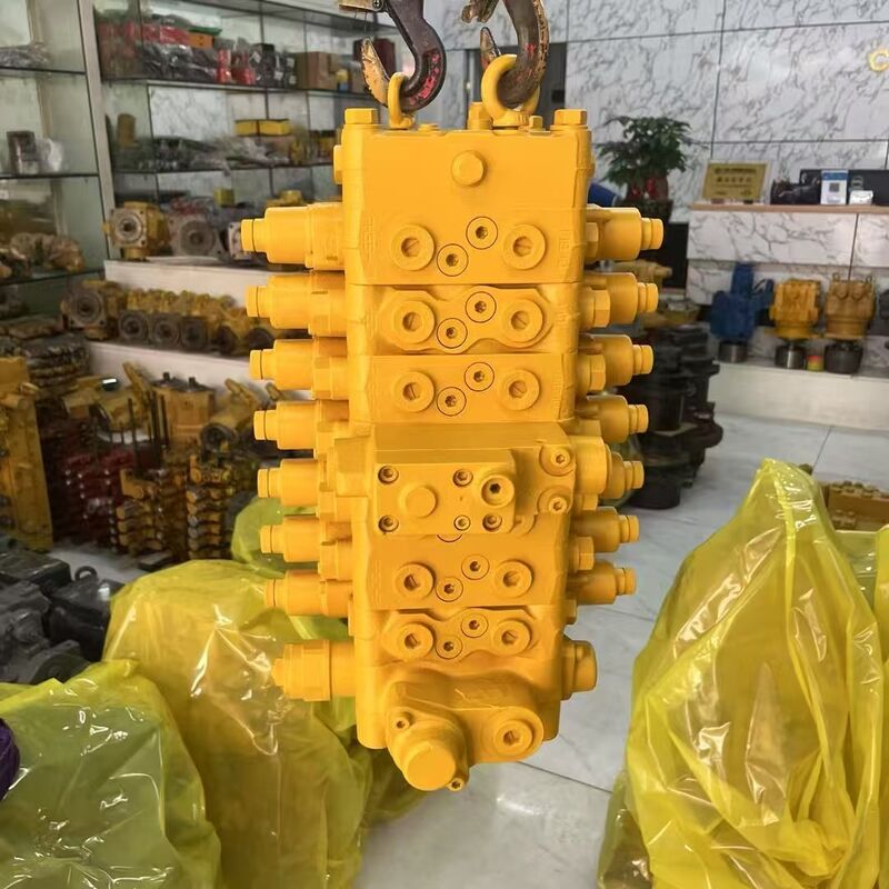 Excavator Komatsu PC120-6 PC130-7 Control Valve with Part Numbers 723-57-11700 723-56-11200 723-56-12101