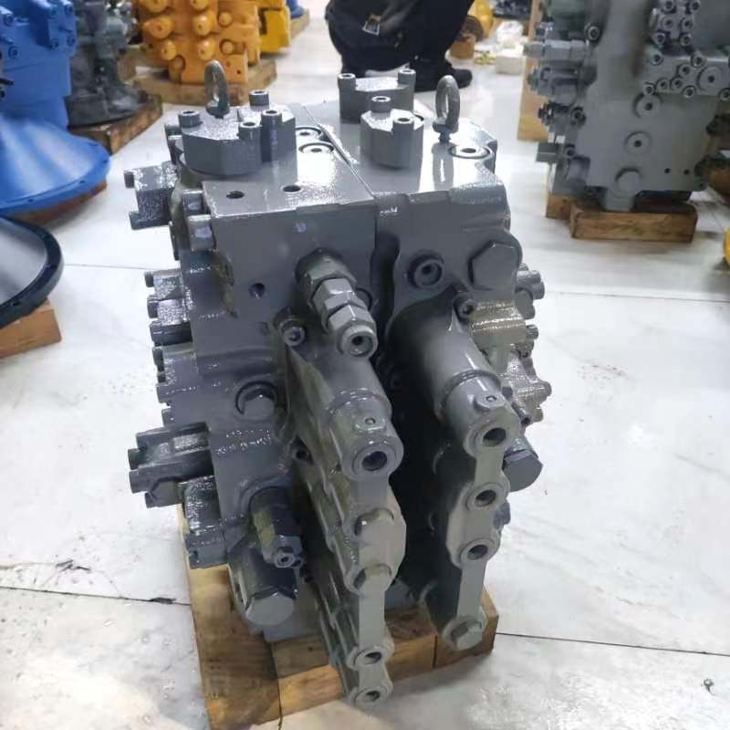 4606144 4398652 Excavator Main Control Valve for Hitachi EFI ZAX200-3 ZAX210-3 ZAX240-3 ZAX270-3