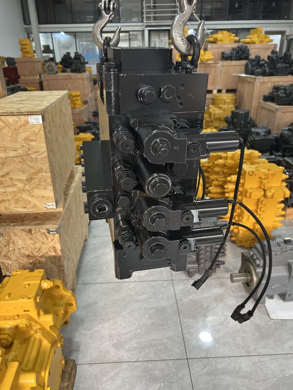 Hydraulic Main Control Valve 723-44-11201 723-44-11100 723-44-11101 for Komatsu WA600-6 Wheel Loader