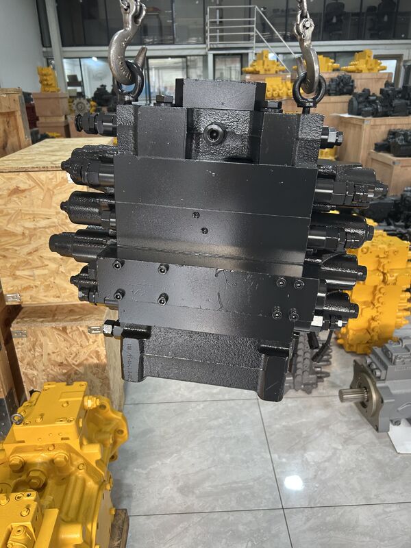 Hydraulic Main Control Valve 723-44-11201 723-44-11100 723-44-11101 for Komatsu WA600-6 Wheel Loader