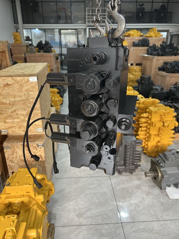 Hydraulic Main Control Valve 723-44-11201 723-44-11100 723-44-11101 for Komatsu WA600-6 Wheel Loader