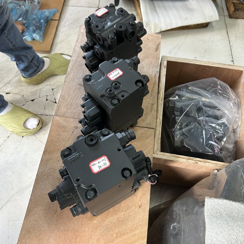 D31 D39 D51 Komatsu Bulldozers Hydraulic Control Valve Assemblies 723-12-12201 723-15-13200 723-14-14300