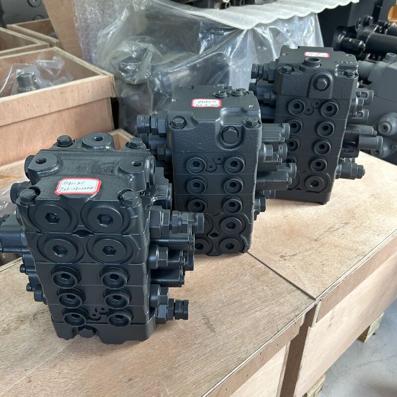 D31 D39 D51 Komatsu Bulldozers Hydraulic Control Valve Assemblies 723-12-12201 723-15-13200 723-14-14300